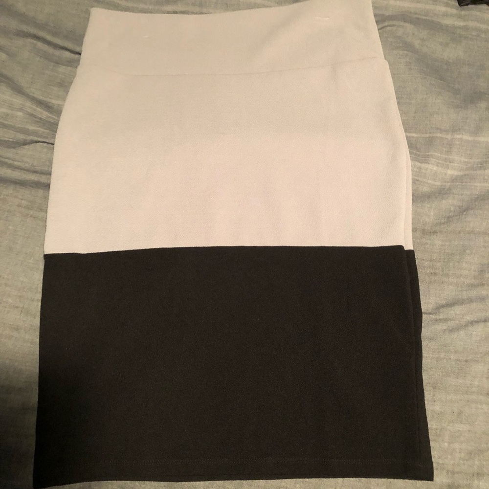LulaRoe Cassie Skirt